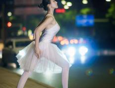 世俱杯赛程-铜墙铁壁吞噬辽篮进攻，贝恩一锤定音演绎现代篮球心脏搏击术