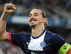 世俱杯直播-轰鸣与寂静之间，当F1轮胎与篮球鞋底划破同一个夜晚