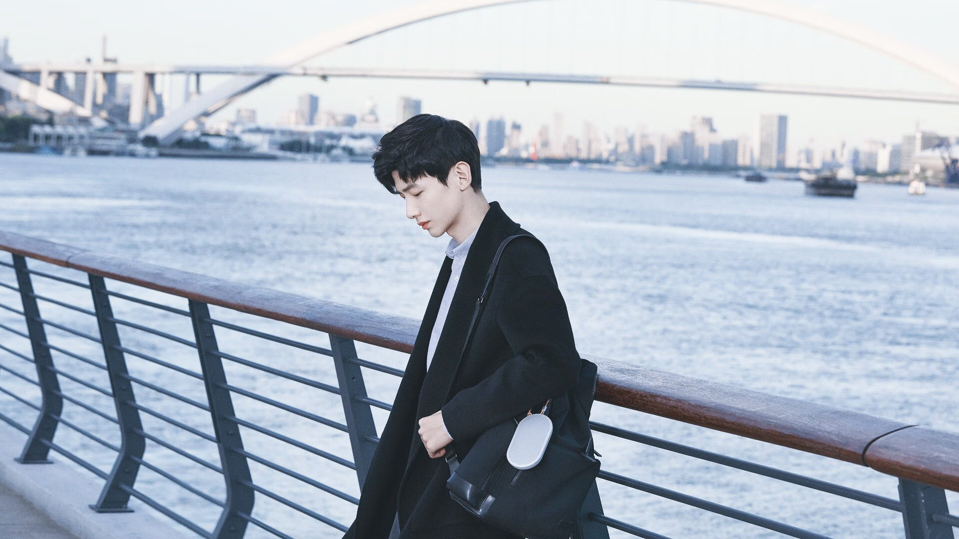 世俱杯分组-约氏智慧与雄鹿铁血,一场跨越海洋的防守教学