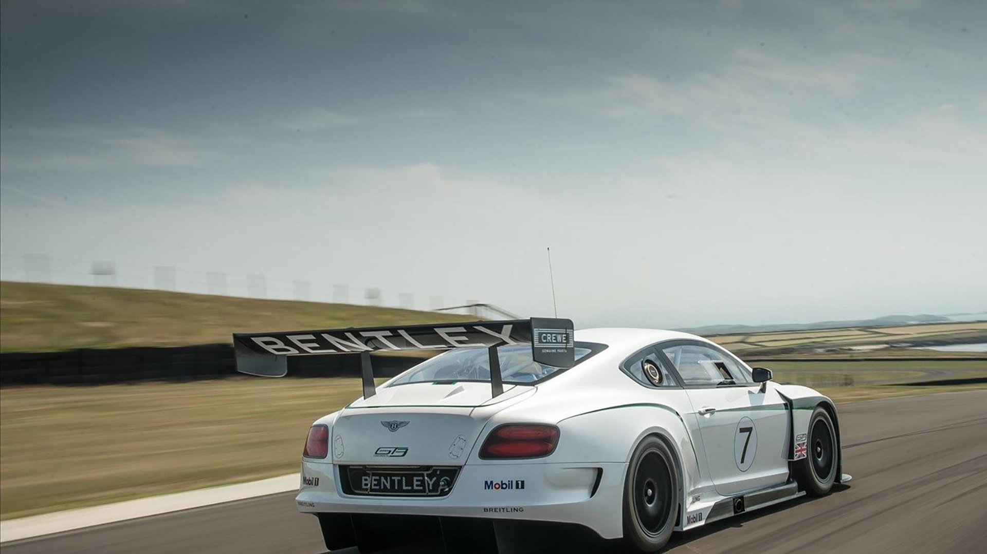 世俱杯改制-当西决遇上演义,拜仁用绝对理性为委内瑞拉时代划上休止符